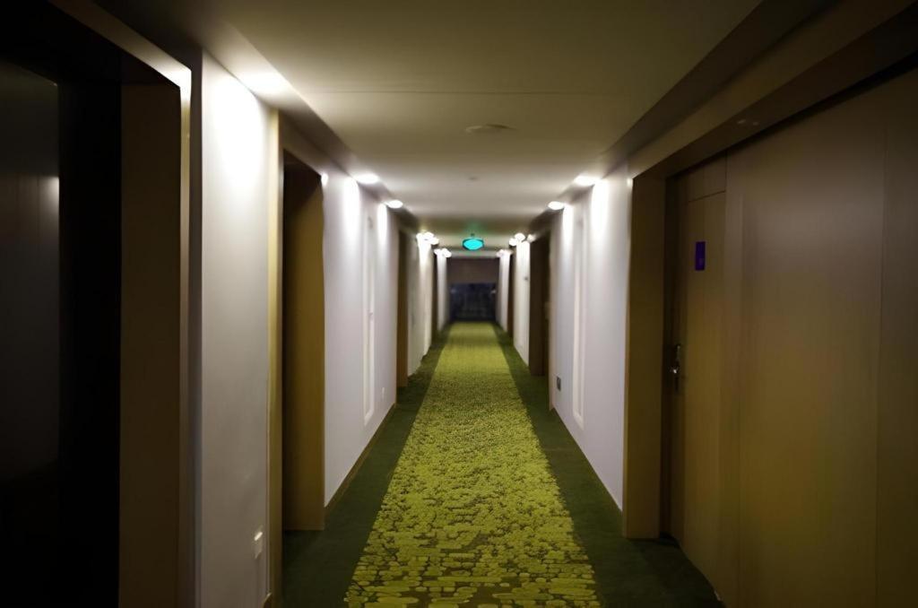 Holiday Inn Express Dujiangyan Ancient City Exterior foto