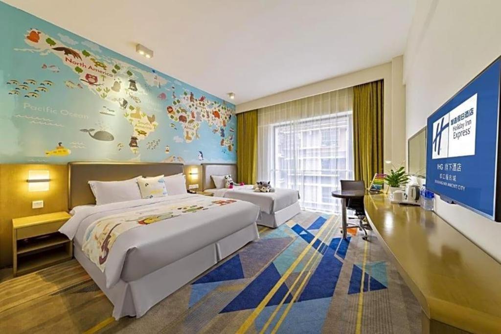 Holiday Inn Express Dujiangyan Ancient City Exterior foto