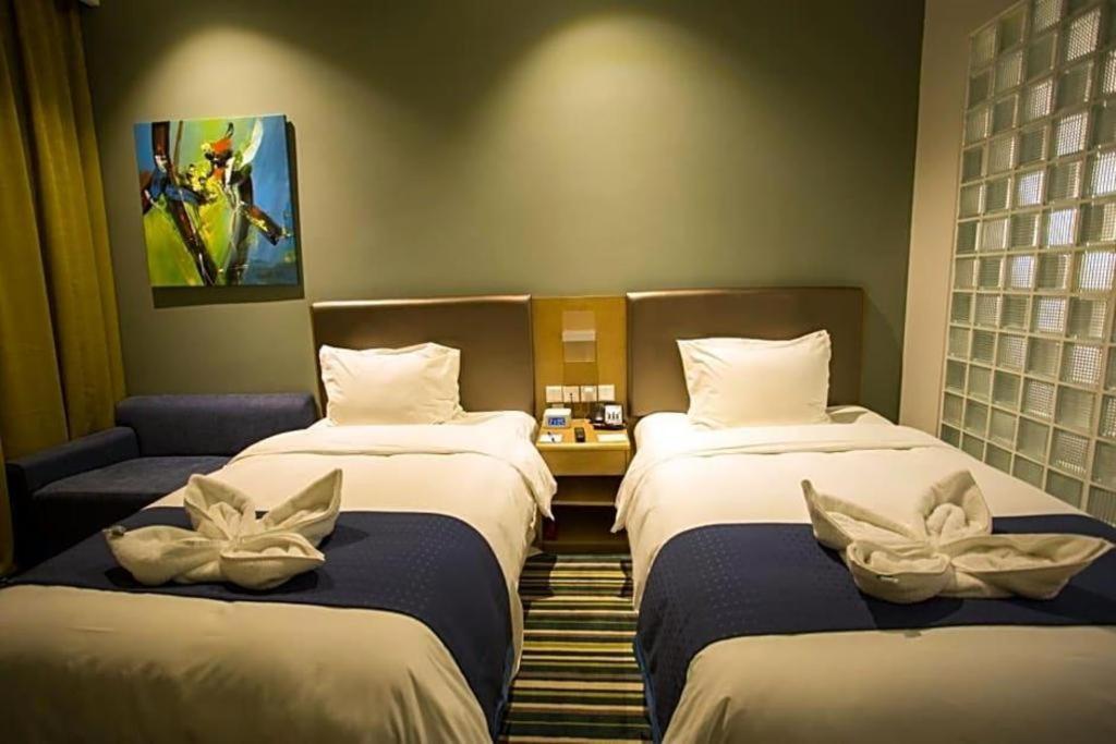 Holiday Inn Express Dujiangyan Ancient City Exterior foto