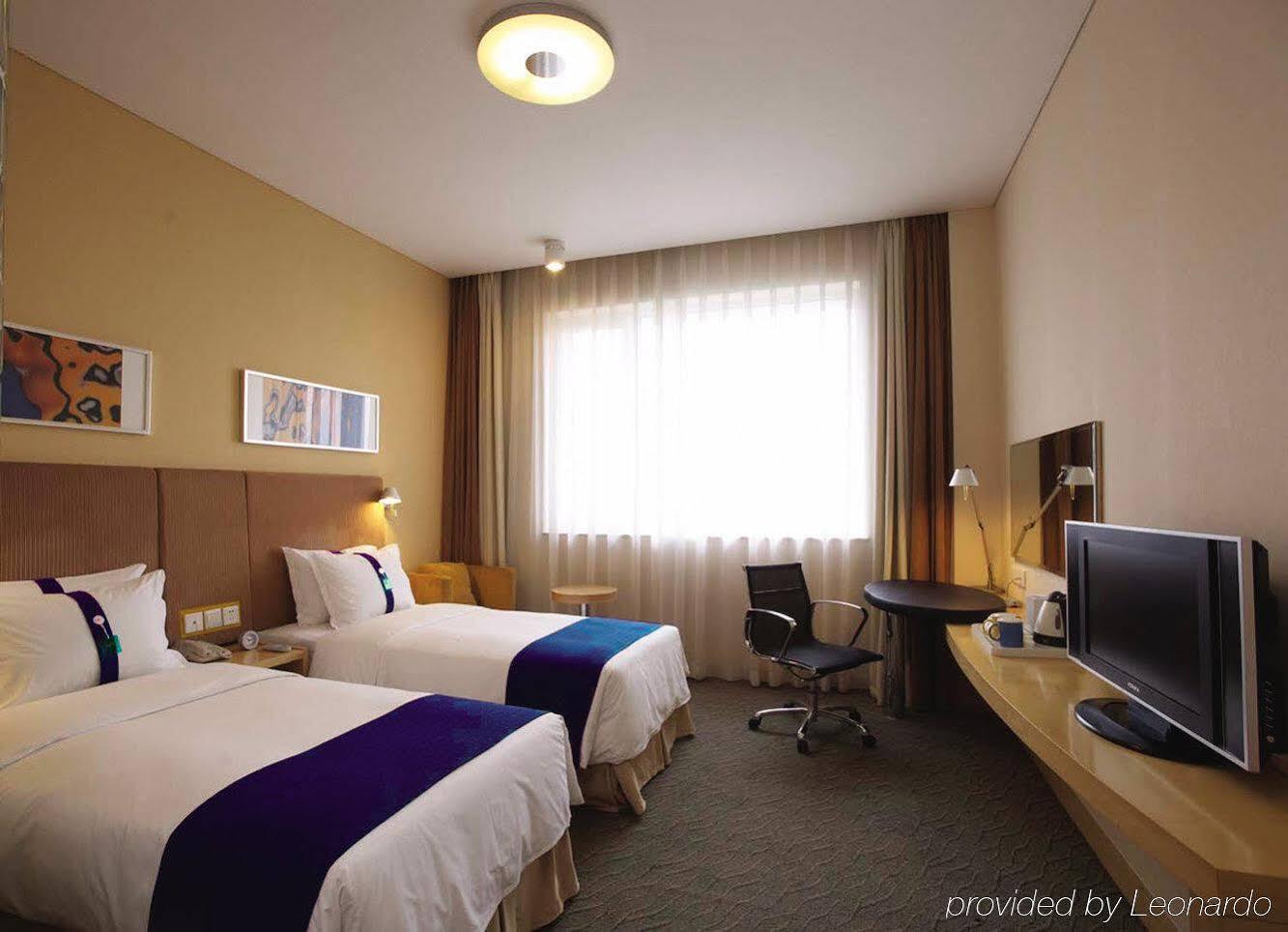 Holiday Inn Express Dujiangyan Ancient City Exterior foto